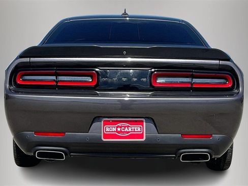 Used 2022 Dodge Challenger R/T w/ Plus Package image 6