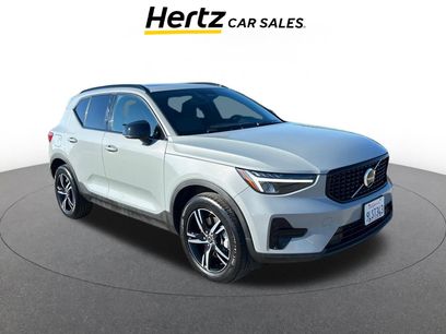 Used 2024 Volvo XC40 B5 Core