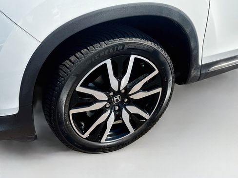 Used 2022 Honda Pilot Elite image 11
