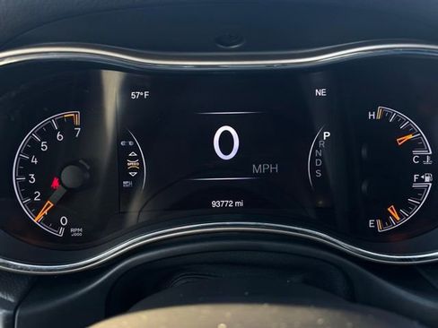 Used 2015 Jeep Grand Cherokee Laredo w/ Quick Order Package 23E image 28