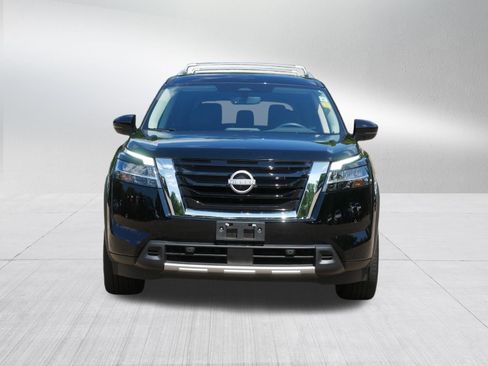 Certified 2024 Nissan Pathfinder SL w/ SL Premium Package AWD/4WD image 2