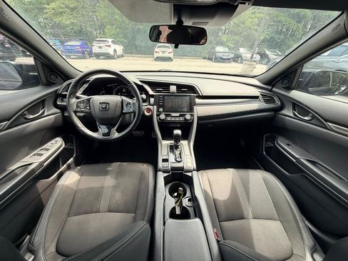Used 2020 Honda Civic Sport image 2