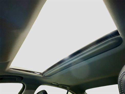 Used 2014 INFINITI Q50 Premium w/ Technology Package image 28