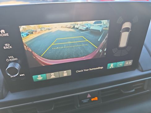 Used 2024 Honda Pilot Touring image 26