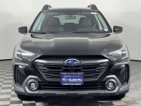 Used 2024 Subaru Outback Premium image 6