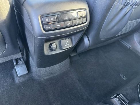 Used 2021 Hyundai Palisade Calligraphy image 11