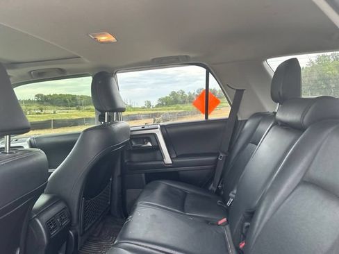 Used 2021 Toyota 4Runner Limited AWD/4WD image 9
