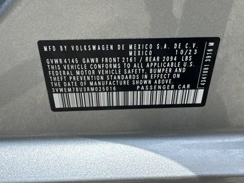 Used 2024 Volkswagen Jetta SE FWD image 31