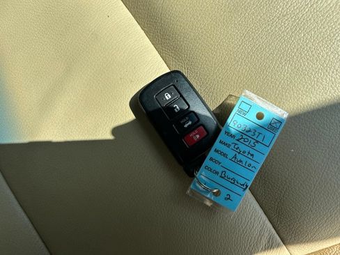 Used 2015 Toyota Avalon XLE Premium FWD image 33