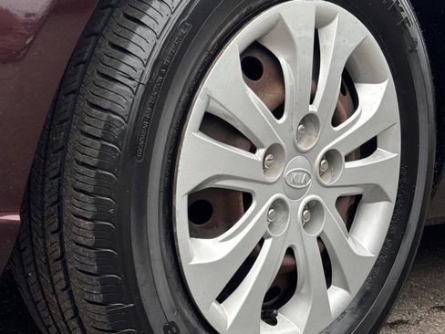 Used 2010 Kia Forte EX FWD image 26