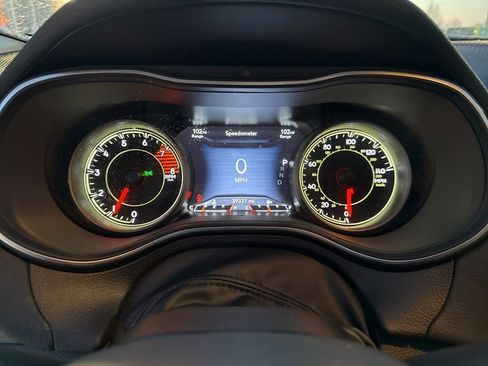 Used 2022 Jeep Cherokee Trailhawk w/ Comfort/Convenience Group image 17