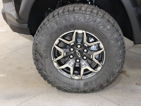 New 2026 Chevrolet Colorado ZR2 w/ Technology Package AWD/4WD image 57