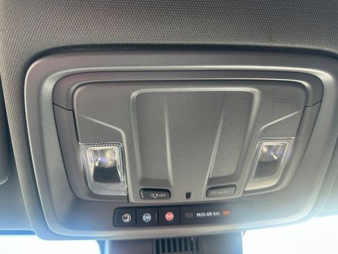 Used 2025 Chevrolet Silverado 1500 W/T RWD image 15
