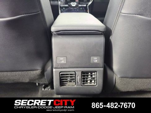 Used 2024 Toyota bZ4X XLE w/ Weather Package AWD/4WD image 29