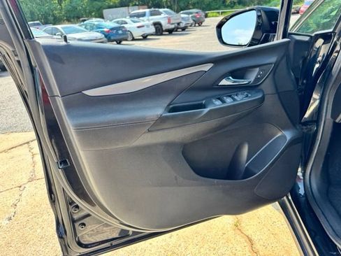 Used 2022 Chevrolet Bolt LT FWD image 15