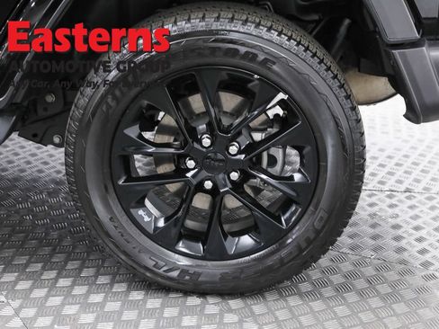 Used 2021 Jeep Wrangler Unlimited Sahara w/ Cold Weather Group AWD/4WD image 34
