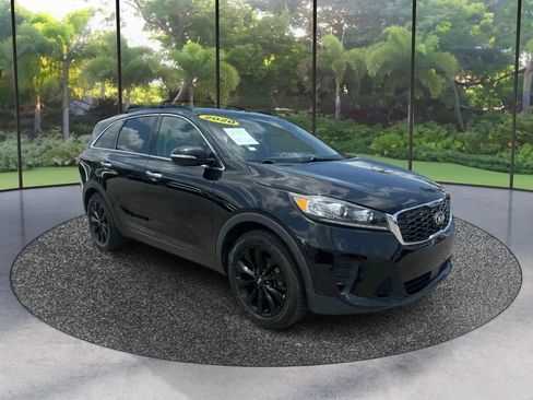 Used 2020 Kia Sorento S FWD image 3