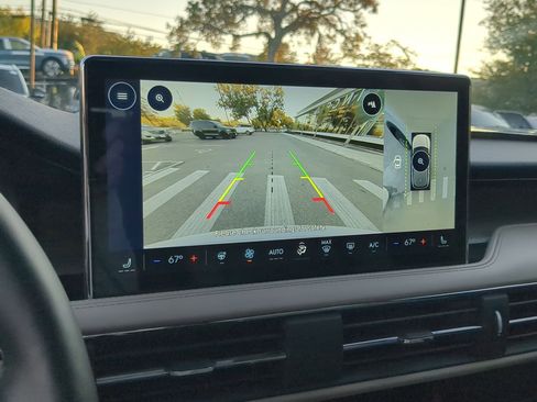 New 2026 Lincoln Corsair Reserve image 16