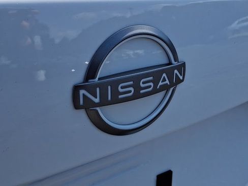 Used 2025 Nissan Sentra SV FWD image 30