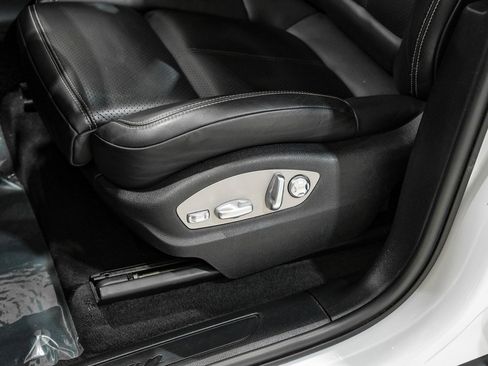 Used 2022 Porsche Macan image 27