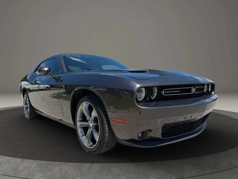 Used 2015 Dodge Challenger R/T w/ Quick Order Package 22B R/T RWD image 7