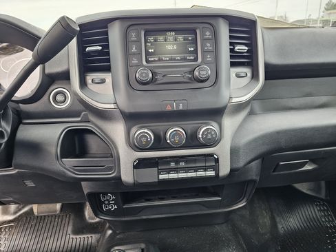 New 2024 RAM 4500 Tradesman image 26