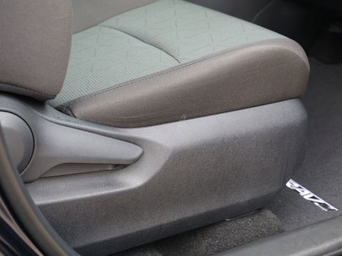 Used 2025 Toyota RAV4 XLE w/ Convenience Package FWD image 31