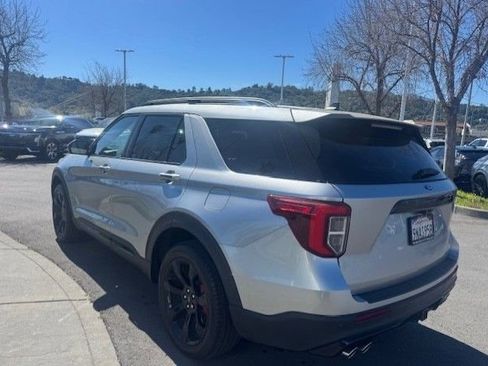 Used 2024 Ford Explorer ST w/ Equipment Group 401A image 5