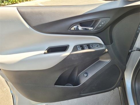 Used 2024 Chevrolet Equinox LT image 13