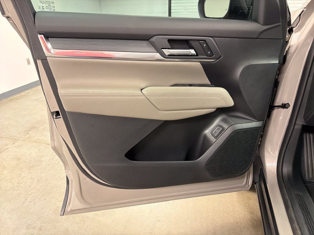 New 2027 GMC Terrain Elevation w/ Elevation Premium Package FWD image 22
