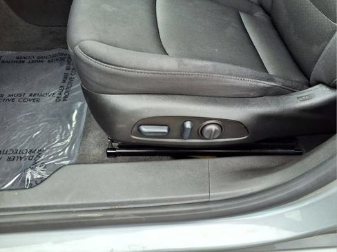 Used 2024 Chevrolet Malibu LT FWD image 22