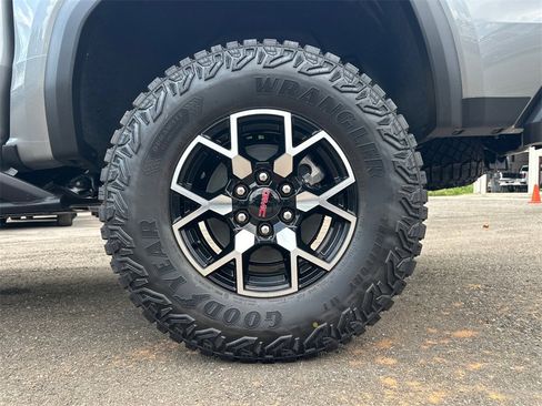 New 2026 GMC Canyon AT4X image 20