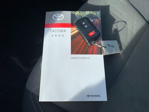Used 2023 Toyota Tacoma TRD Off-Road image 12