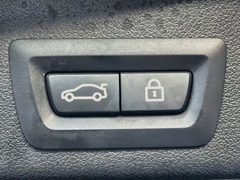 Used 2021 BMW X5 xDrive40i w/ Convenience Package AWD/4WD image 13