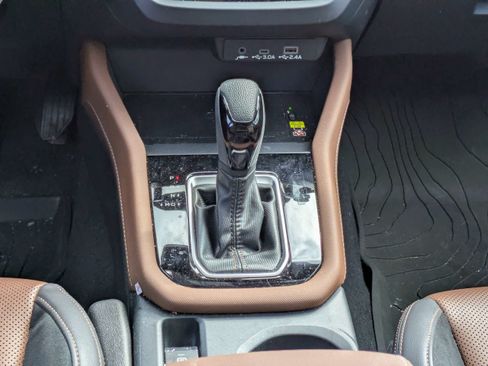 Certified 2025 Subaru Forester Touring AWD/4WD image 20