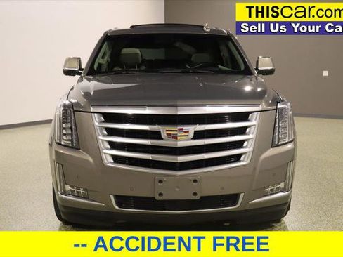 Used 2018 Cadillac Escalade Premium Luxury image 2