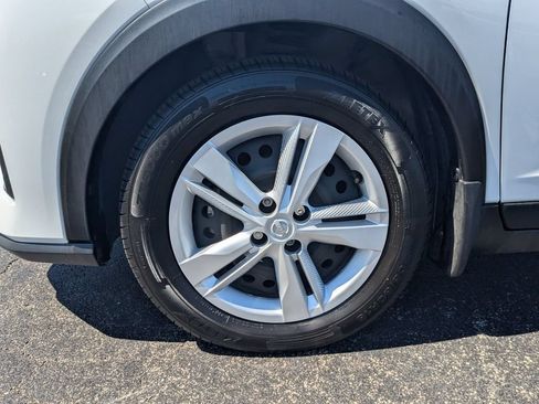 Used 2024 Nissan Kicks S FWD image 9
