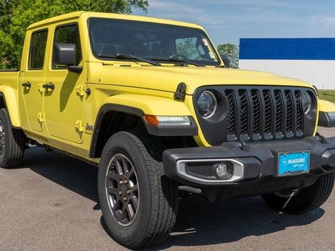 Used 2023 Jeep Gladiator Overland w/ Popular Equipment Package AWD/4WD image 4