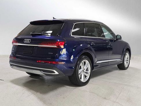 Used 2024 Audi Q7 Premium Plus image 3
