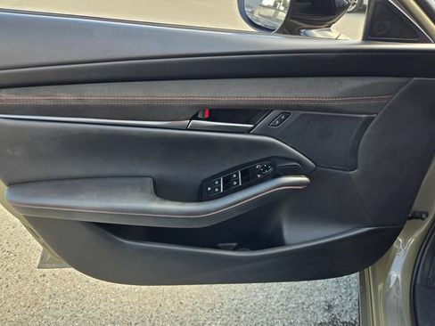 Used 2024 MAZDA MAZDA3 s AWD/4WD image 17