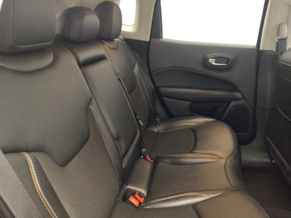 Used 2020 Jeep Compass Latitude AWD/4WD image 19