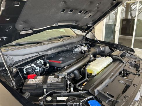 Used 2025 Ford F150 Raptor AWD/4WD image 11