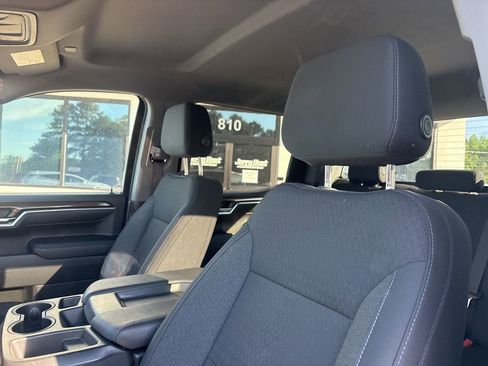 Used 2023 Chevrolet Silverado 1500 LT w/ Work Truck Package image 3