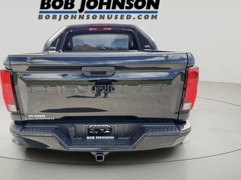 Used 2023 Chevrolet Colorado Trail Boss w/ Advanced Trailering Package AWD/4WD image 4