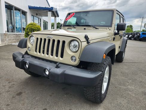 Used 2017 Jeep Wrangler Unlimited Sport w/ Quick Order Package 24S AWD/4WD image 3
