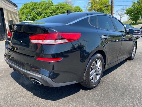 Used 2020 Kia Optima LX FWD image 3