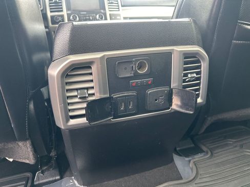Used 2019 Ford F450 Platinum w/ Platinum Ultimate Package image 18