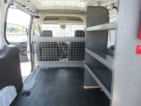 Used 2022 Ford Transit Connect XL image 9