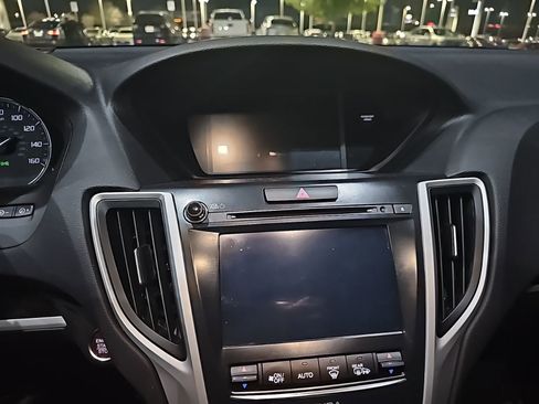 Used 2020 Acura TLX image 17