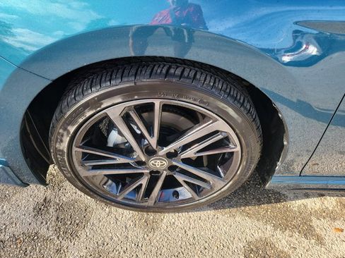 Used 2025 Toyota Camry XSE image 9